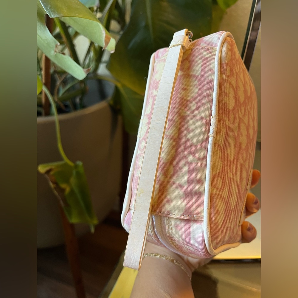 *SOLD* Christian Dior Clutch - Picture 4 of 10